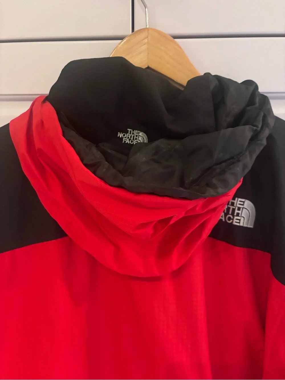 The North Face Red and Black Waterproof Raincoat Gortex Medium Men’s